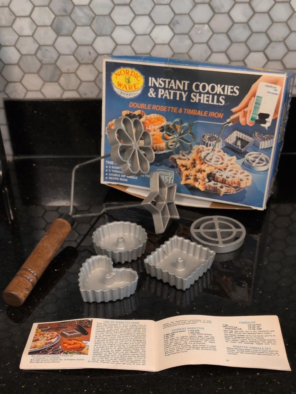 Vintage Nordic Ware Rosette & Timble Iron